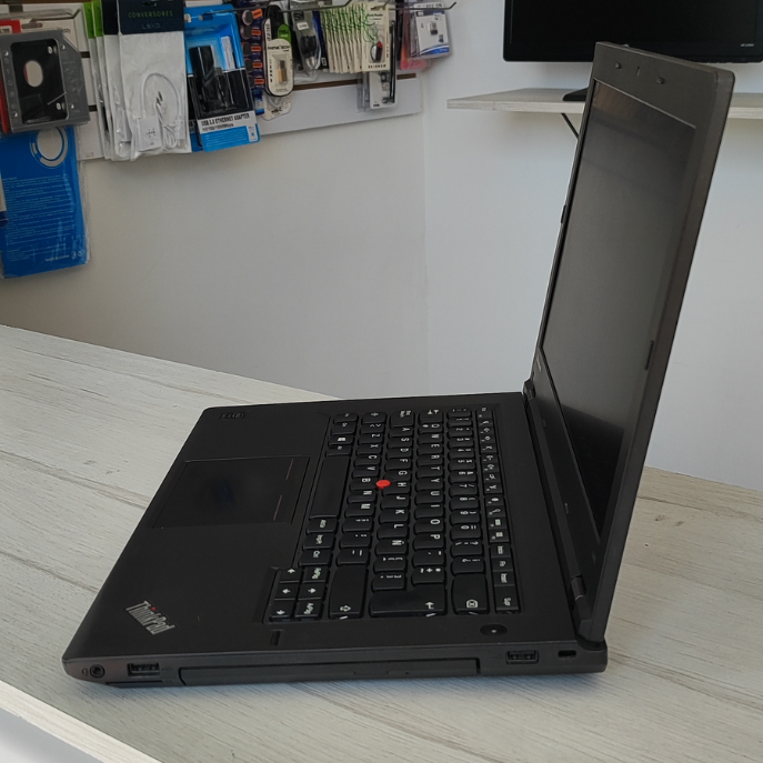 Portátil Corporativo Lenovo Thinkpad L440